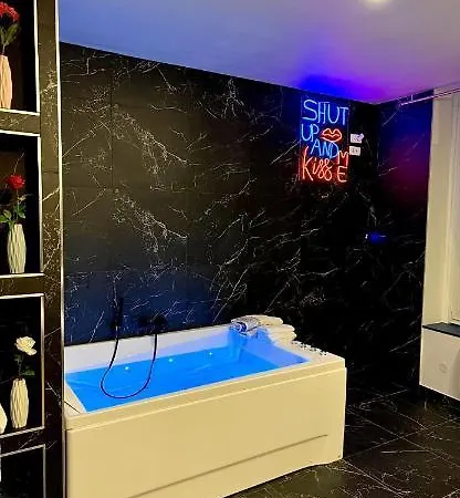 R.suite Apartment Saint-Etienne (Loire)